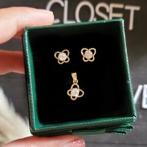 18K Real Saudi Gold Butterfly Earring and Pendant